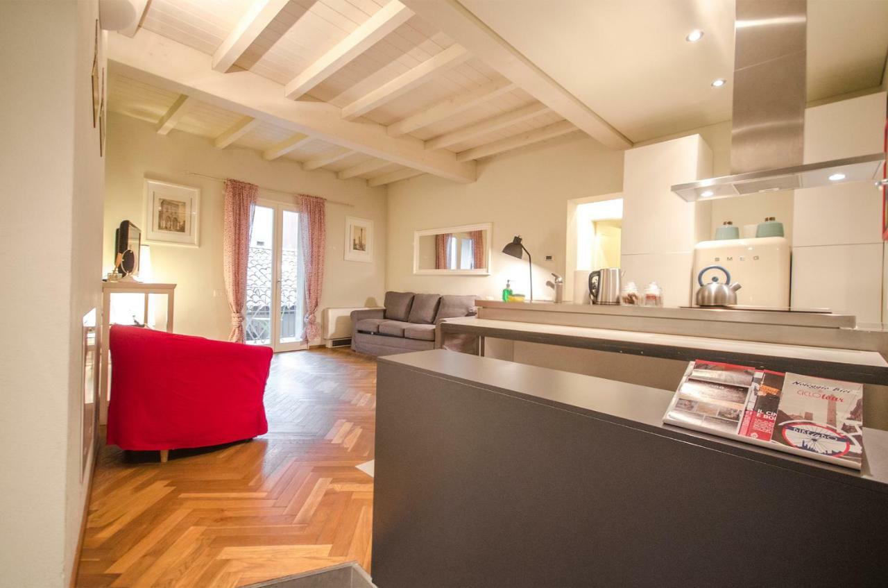 Azeglio Apartment, A Due Passi Da Piazza Maggiore Bolonia Exterior foto