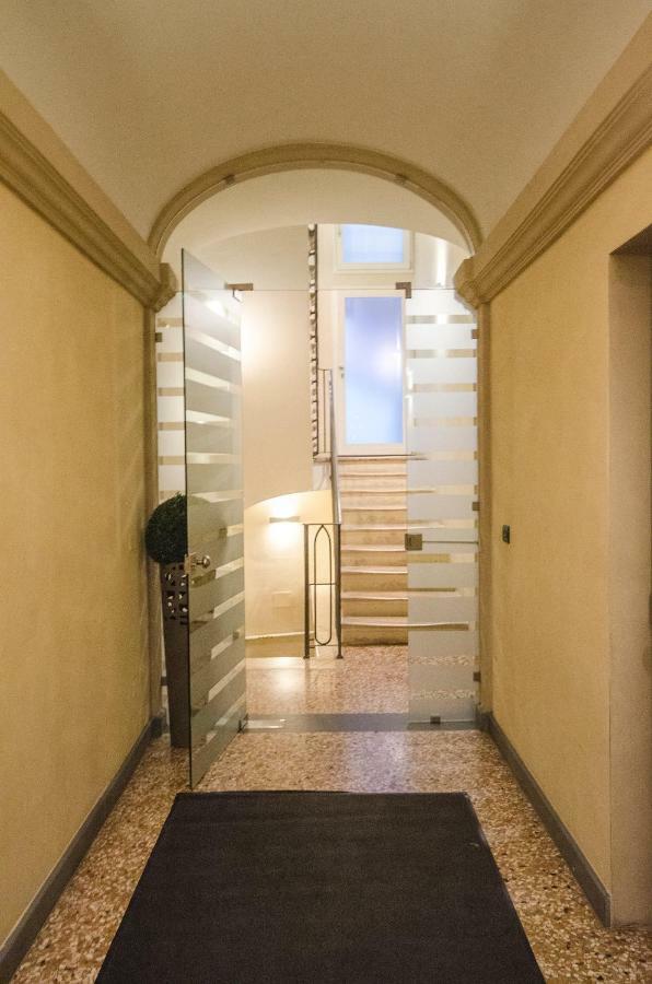 Azeglio Apartment, A Due Passi Da Piazza Maggiore Bolonia Exterior foto